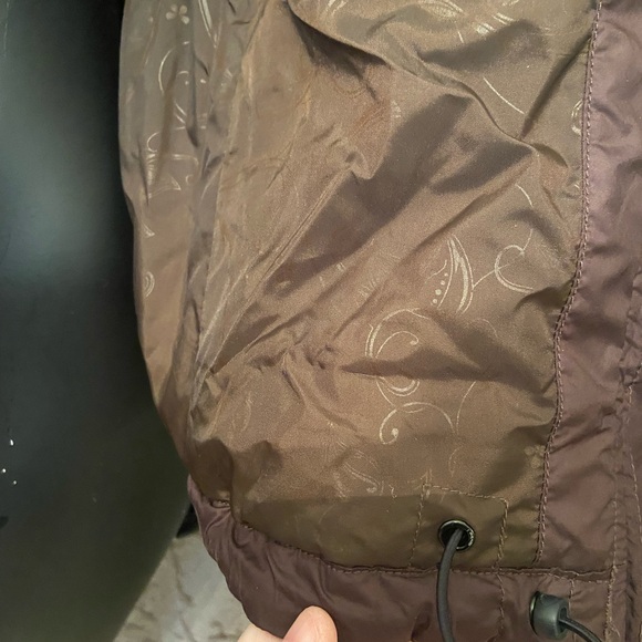 Columbia Chocolate Titanium Lightweight Jacket - Picture 8 of 10